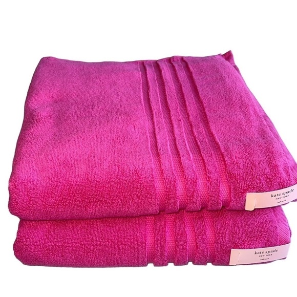 Kate Spade New York Hot Pink Bath Towel Set of 2 NWT